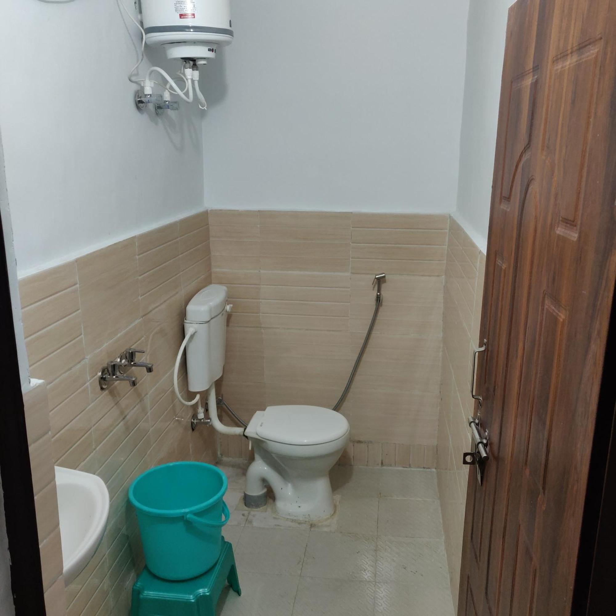 The Waterfront Resort Rishikesh Exterior photo